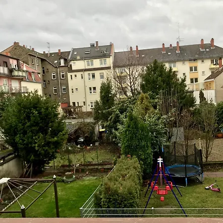 Homey 1br Business Apartment, Sofa Bed, Fast Wifi, Free Parking, Near Basf Ludwigshafen